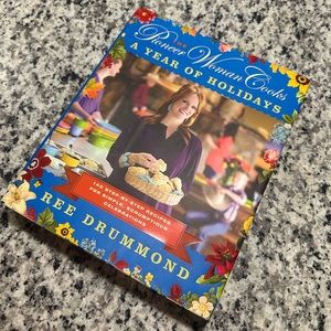 NEW Pioneer Woman A Year of Holidays Cookbook